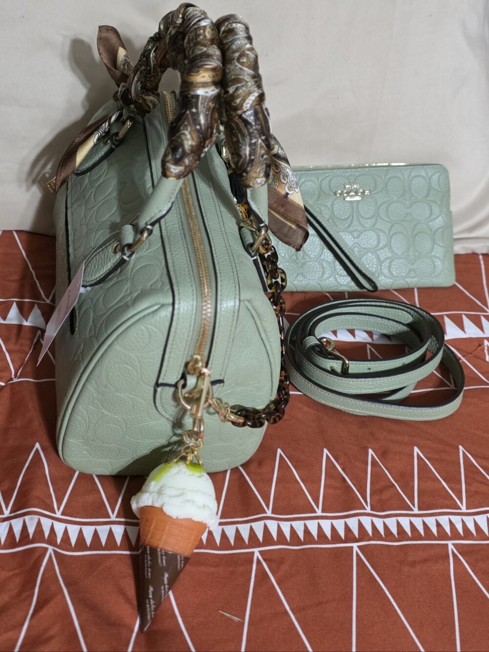 Coach Pistachio Embossed Rowan & matching wristlet - Picture 4 of 13